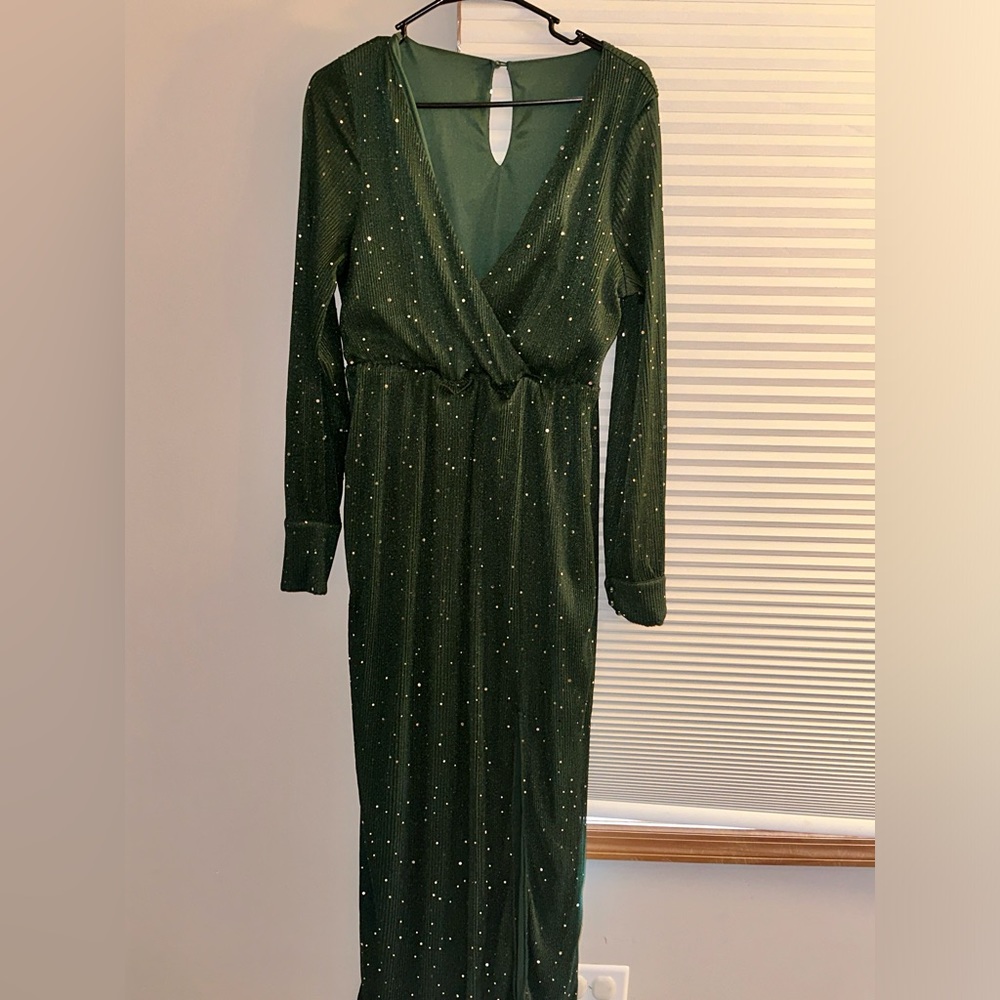 (send offers) 
Long sleeve dress